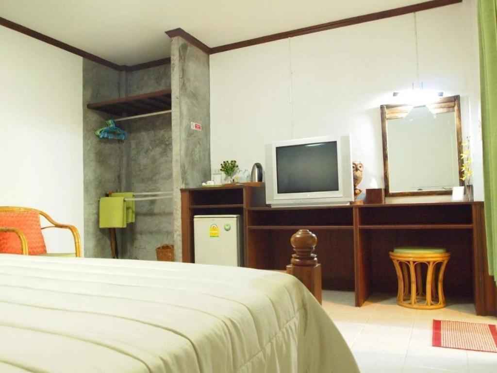 Baan Sala Lung Dam Hotel ボプート エクステリア 写真